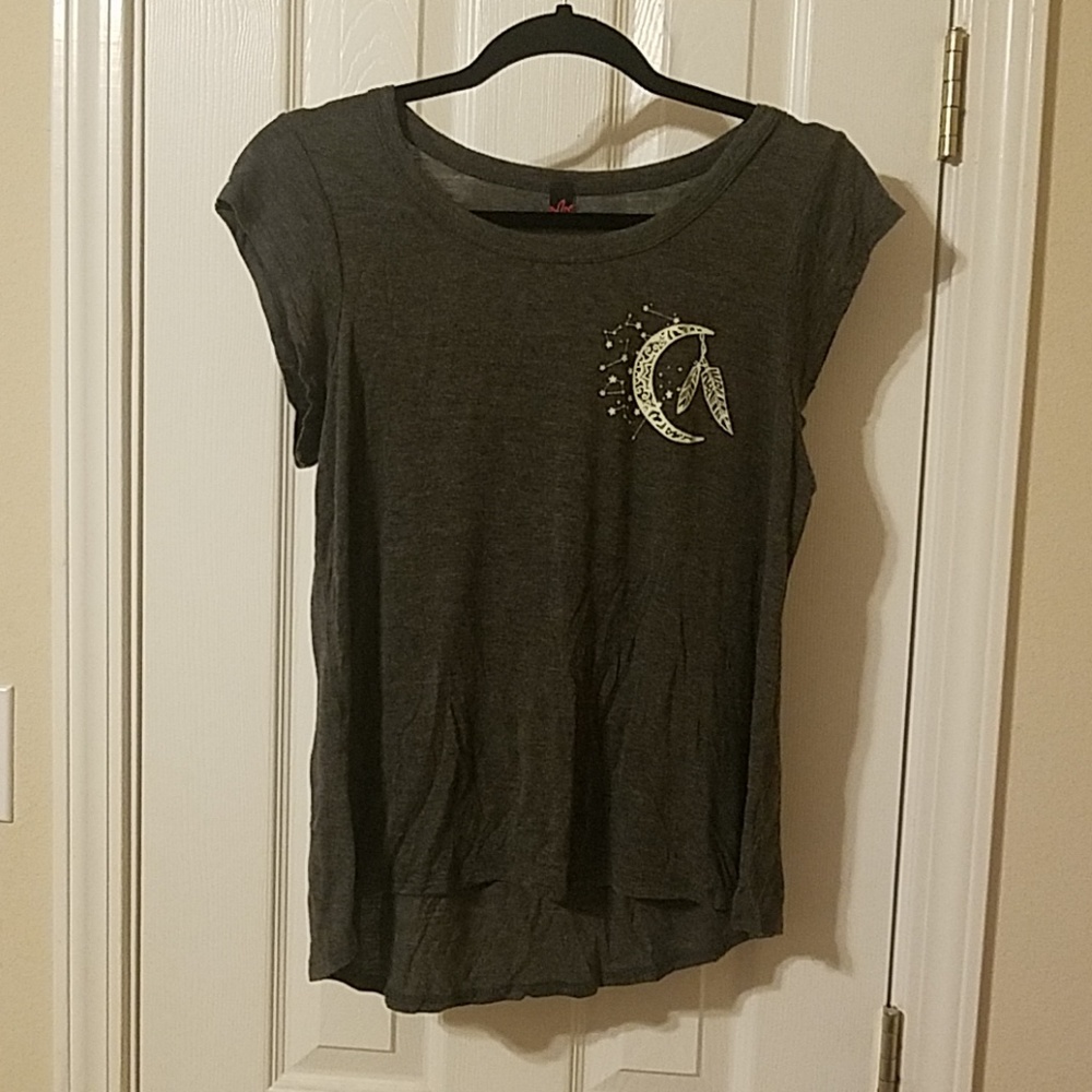 Gray top